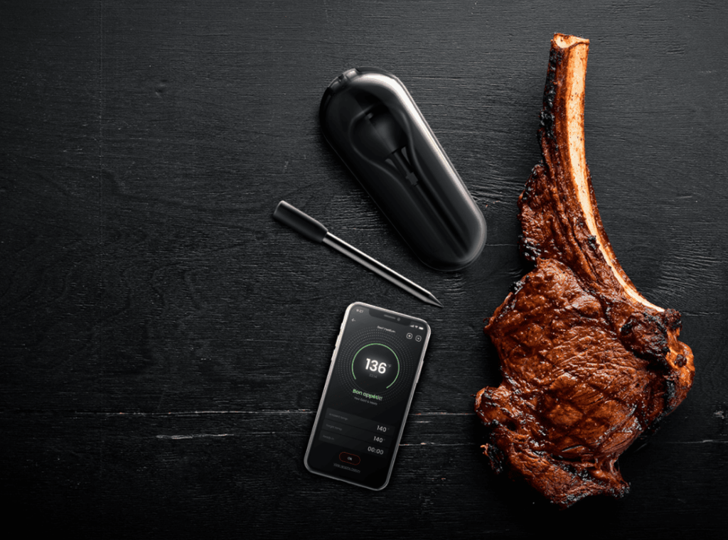 Cooking meat with a connected thermometer